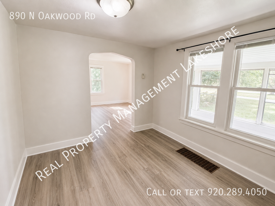 890 N Oakwood Rd - Photo 5 of 15