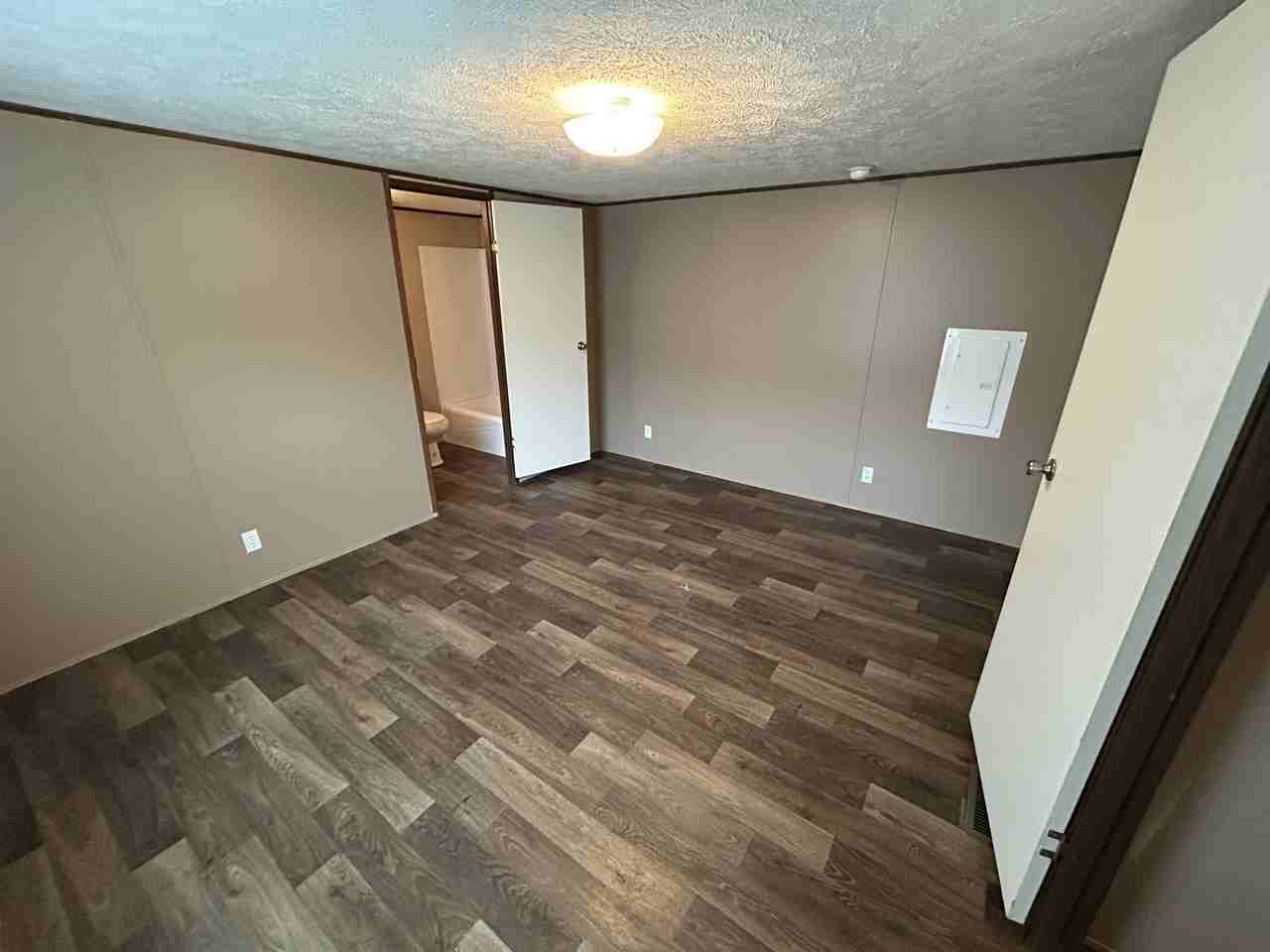1708 Hazel St - Photo 3 of 8