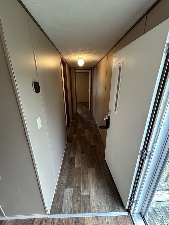 1708 Hazel St - Photo 5 of 8