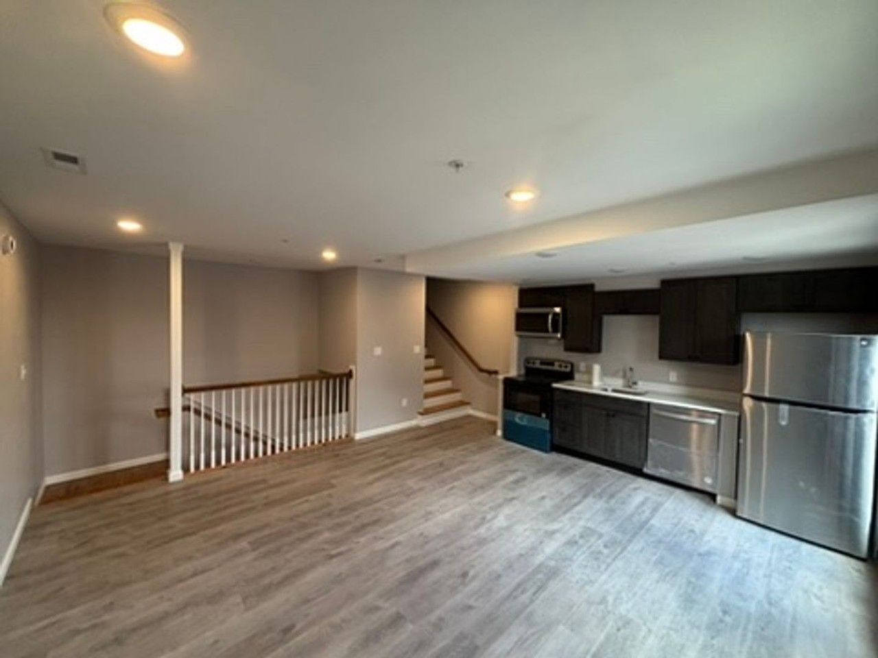 235 E Market St Rm 2 #6 - Photo 2 of 19