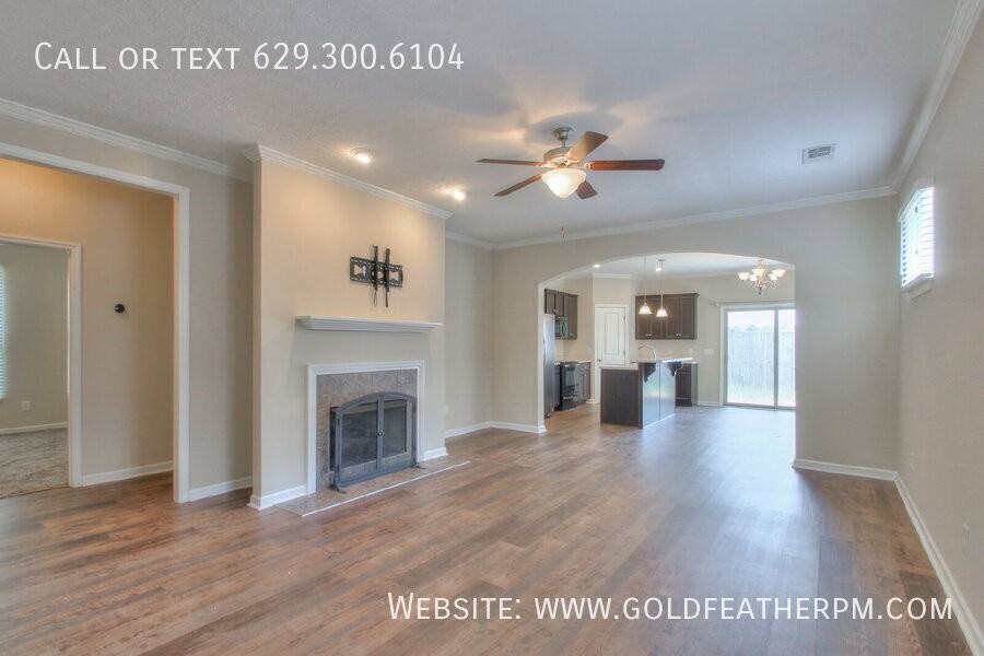 126 Trenton Ln - Photo 2 of 29