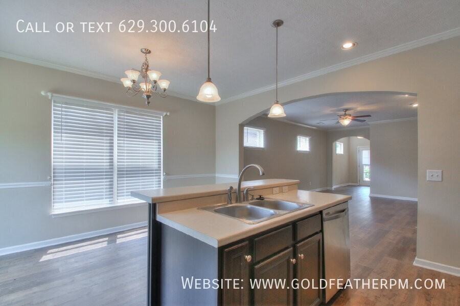 126 Trenton Ln - Photo 5 of 29