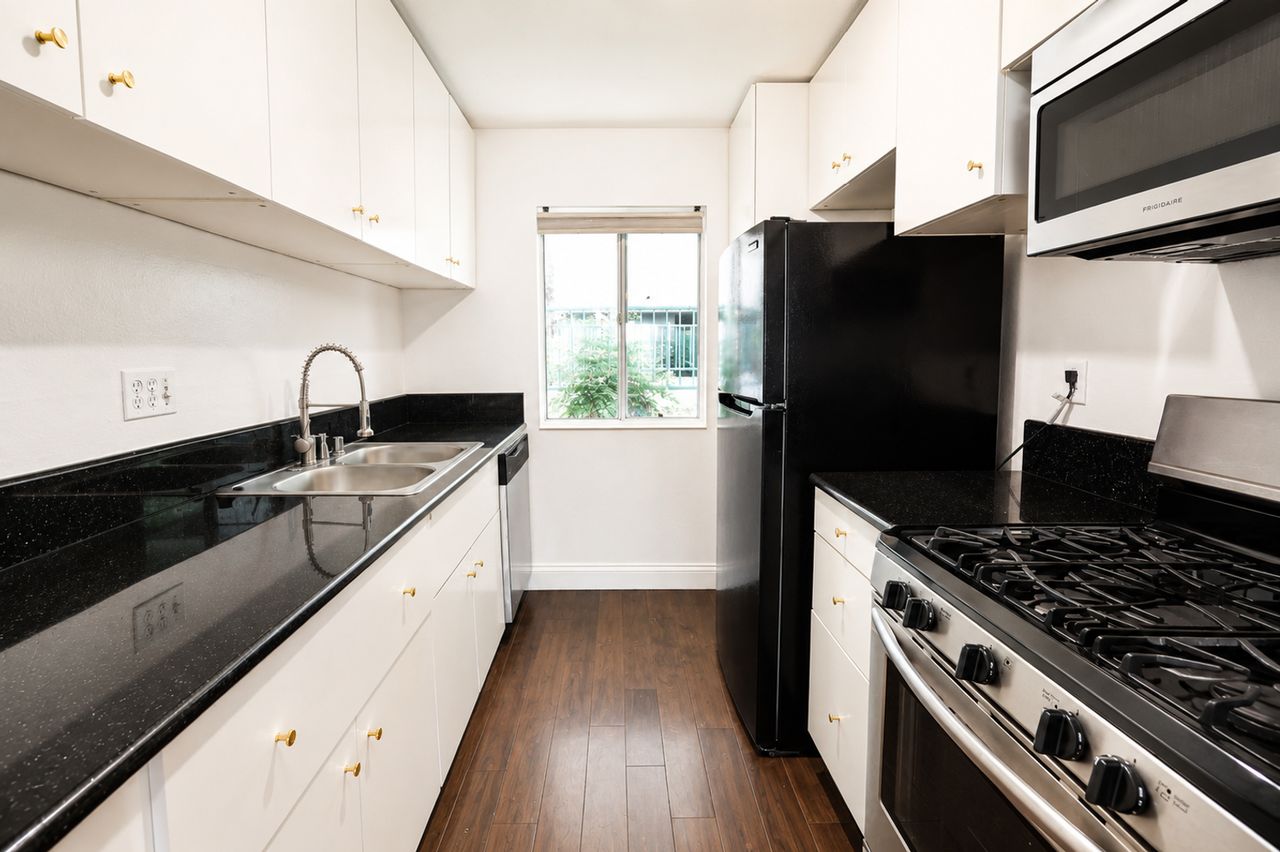 20134 Leadwell St #167 - Photo 5 of 21