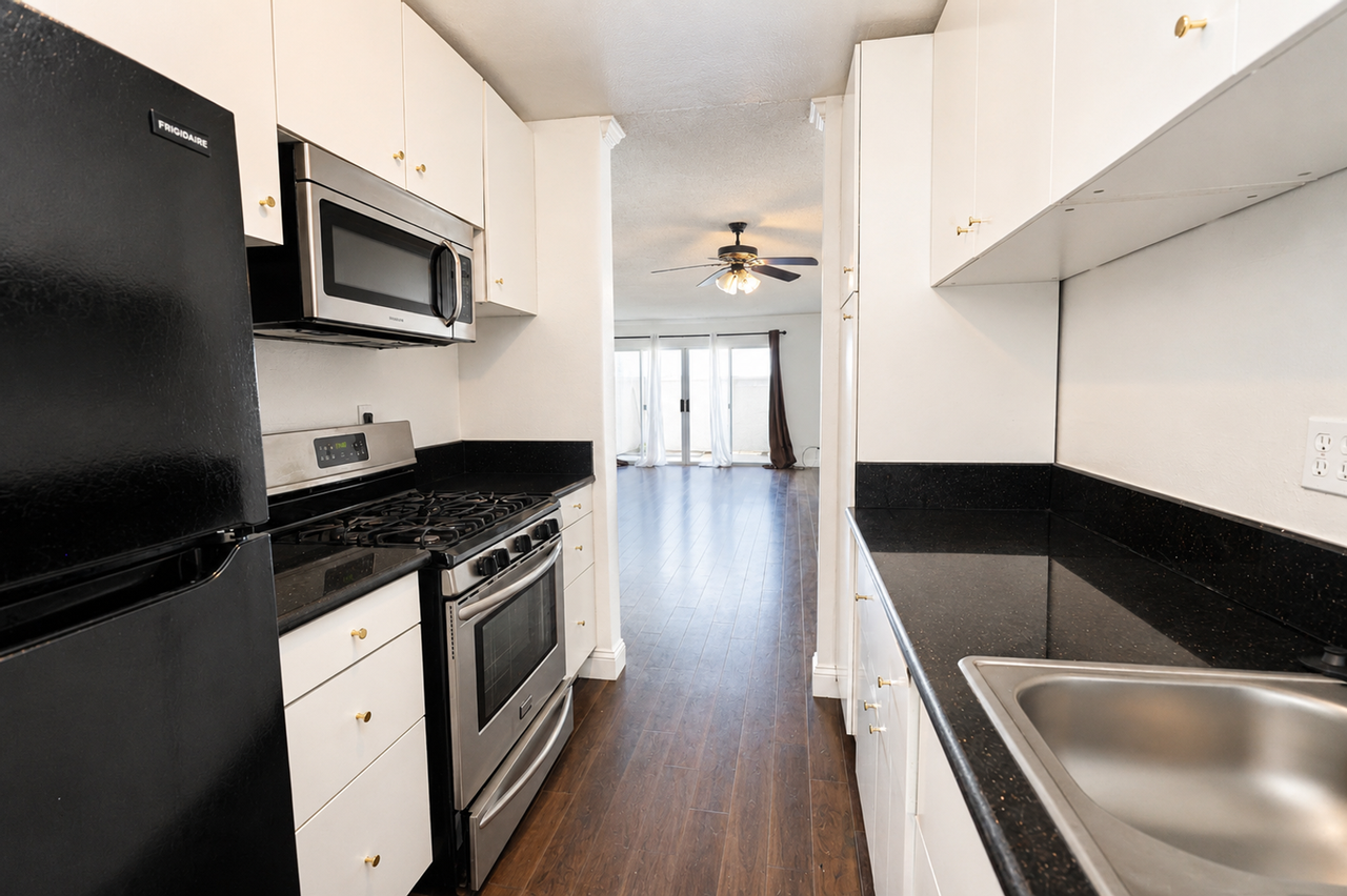 20134 Leadwell St #167 - Photo 6 of 21