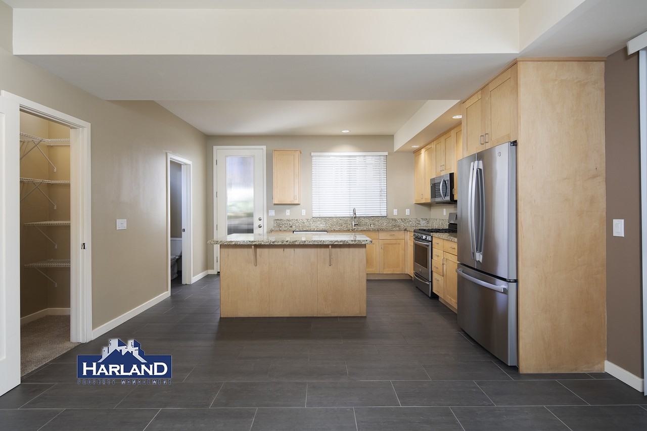 3528-3538 Indiana St Unit 3528