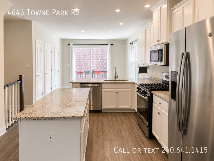 4645 Towne Park Rd - Photo 3 of 27