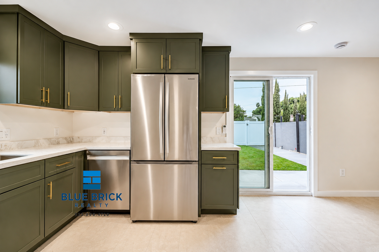 5622 Radford Ave - Photo 7 of 10
