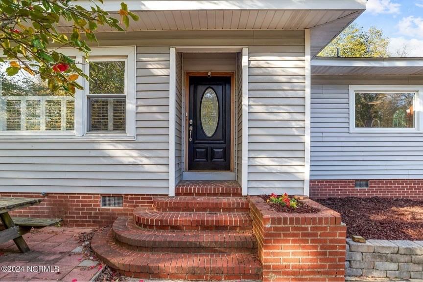 2503 E 5th St - Photo 2 of 46