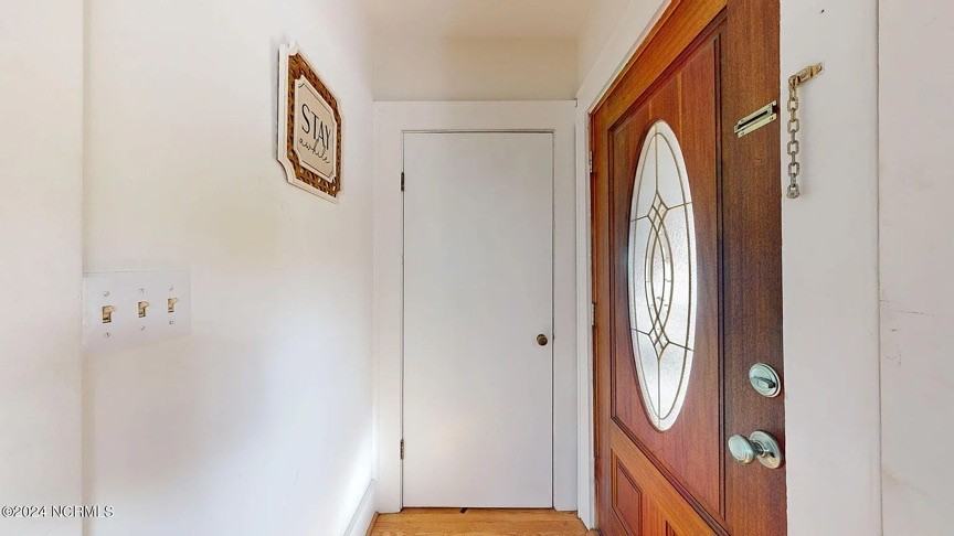 2503 E 5th St - Photo 6 of 46