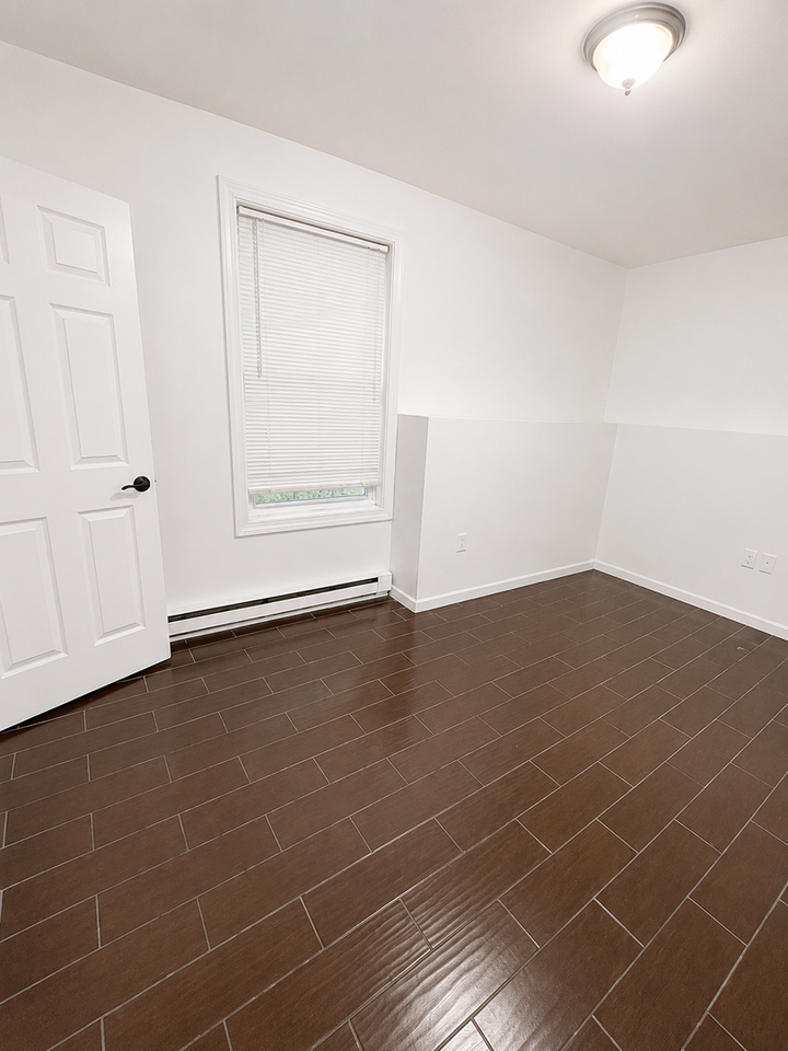11 Summer St #1B - Photo 5 of 6