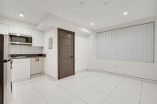 946 S Ridgeley Dr #106 - Photo 1 of 1