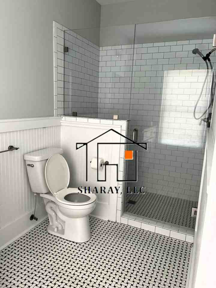 1507 Barnard Street  UpperApt B #B - Photo 3 of 14
