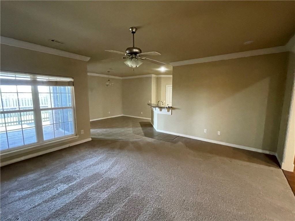 2427 Mckinley Blvd - Photo 5 of 8
