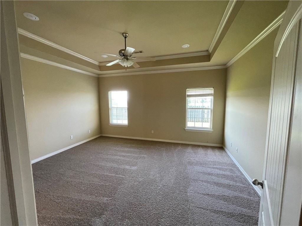 2427 Mckinley Blvd - Photo 7 of 8