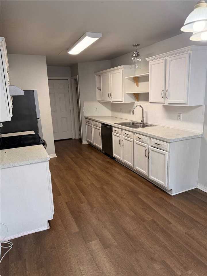 2910 Dawn Ct Unit A - Photo 7 of 25
