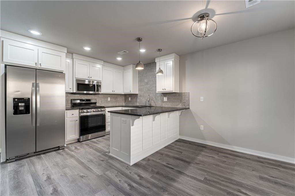 102 Ryder St - Photo 3 of 31