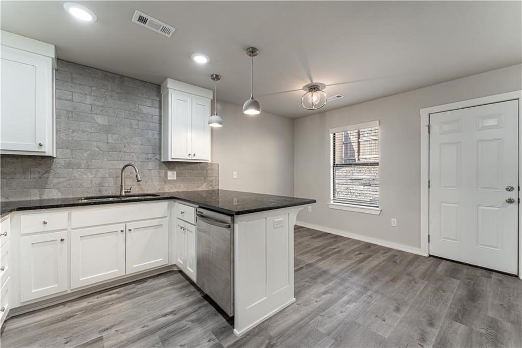 102 Ryder St - Photo 5 of 31