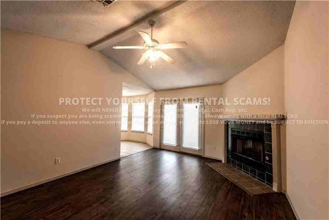 1348 S Jasmine Ln - Photo 3 of 15
