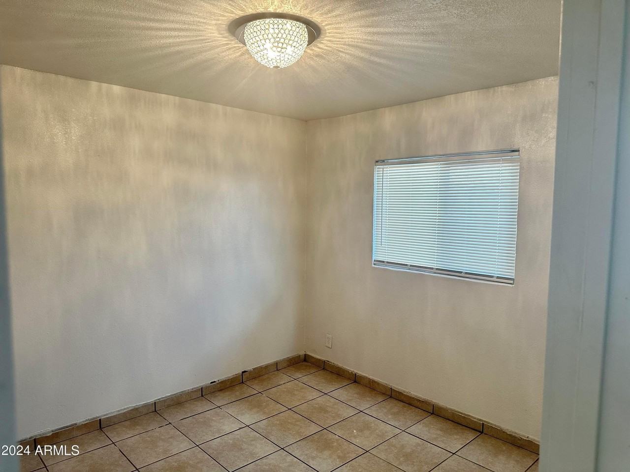 2033 W Madison St #1 - Photo 6 of 12