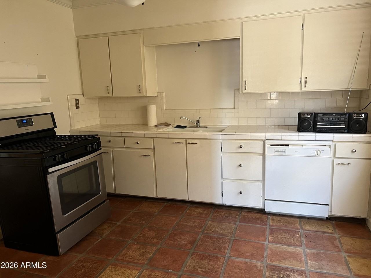 38 W Thomas Ln - Photo 4 of 4