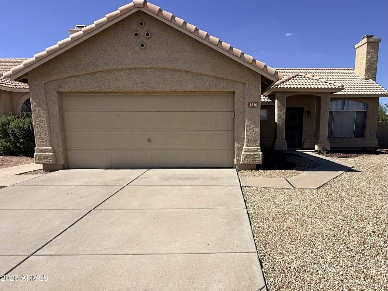 1330 W Gary Dr - Photo 2 of 14
