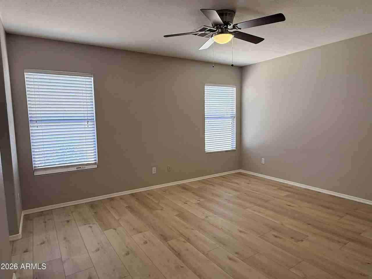 1330 W Gary Dr - Photo 7 of 14