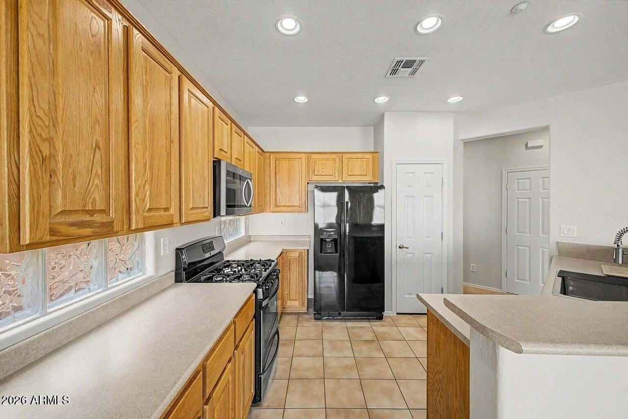 42108 N Anthem Heights Dr - Photo 4 of 15