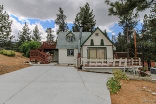 527 Cottage Ln - Photo 1 of 1