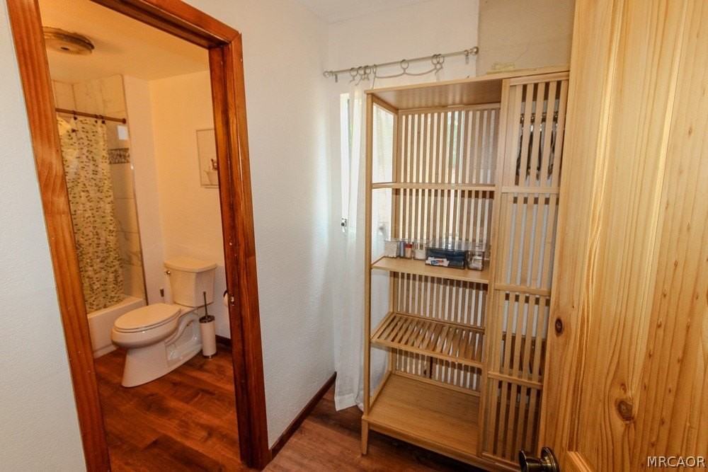 527 Cottage Ln - Photo 7 of 24