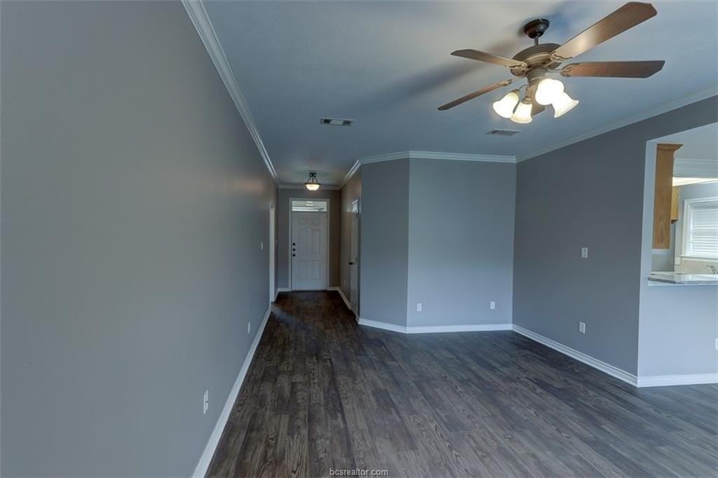 113 Karten Ln - Photo 4 of 29
