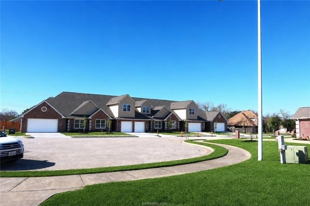 2004 Reagan Ct - Photo 2 of 19