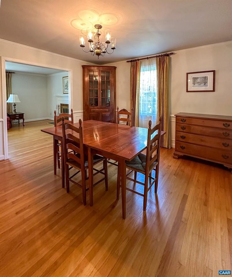 1313 Grove Rd - Photo 6 of 40
