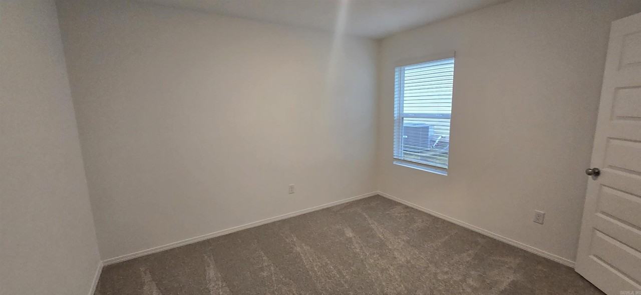 1604 Rambling Brook Dr - Photo 5 of 15