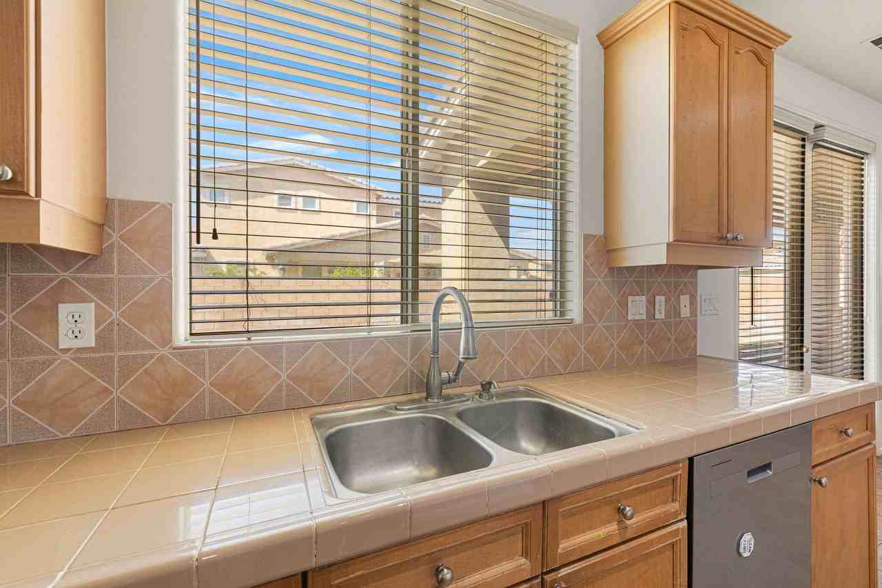 83448 Wagon Rd - Photo 7 of 50