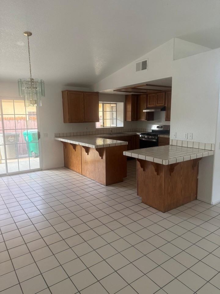 51975 Avenida Villa - Photo 5 of 13