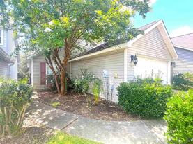 203 Bayside Dr - Photo 1 of 1