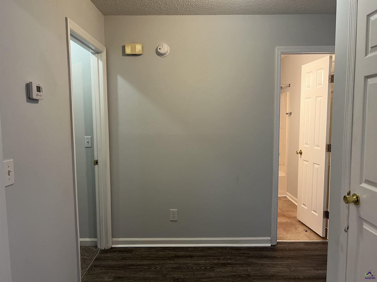 203 Bayside Dr - Photo 5 of 23