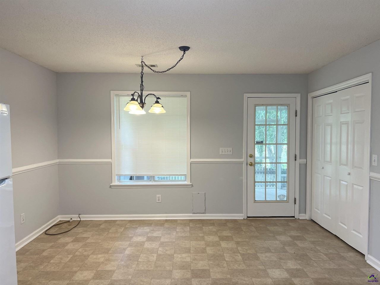203 Bayside Dr - Photo 6 of 23