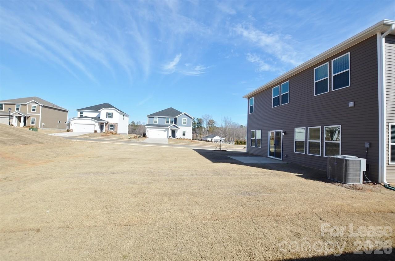 1537 Harper Landing Blvd - Photo 4 of 22
