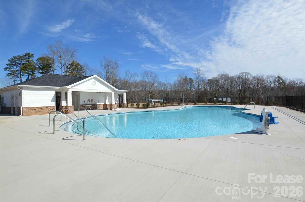 1537 Harper Landing Blvd - Photo 5 of 22