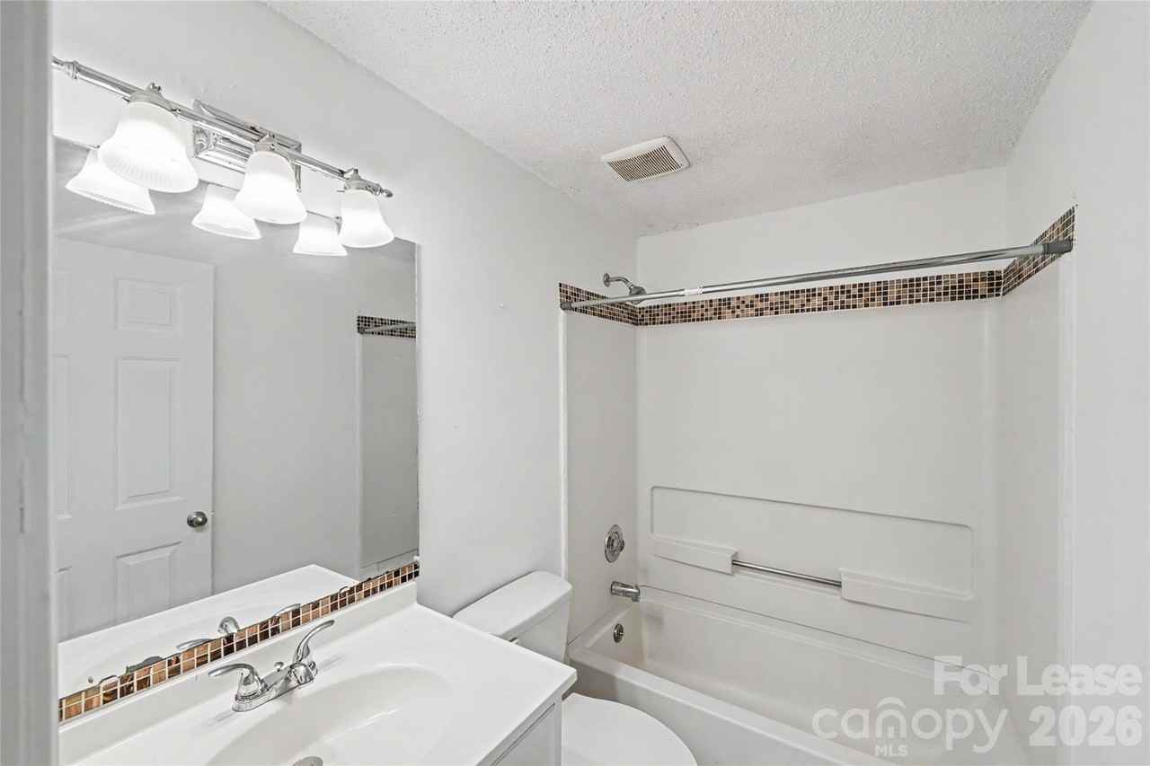 9626 Vinca Cir #D - Photo 7 of 22