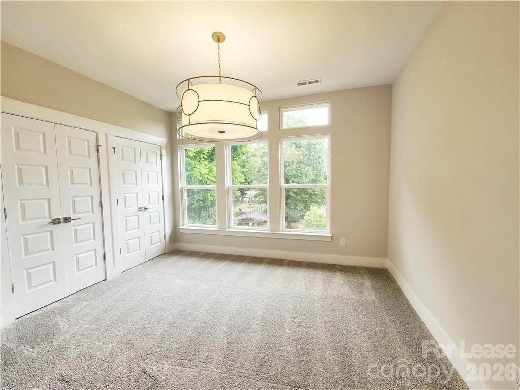 618 W End Dr - Photo 7 of 16
