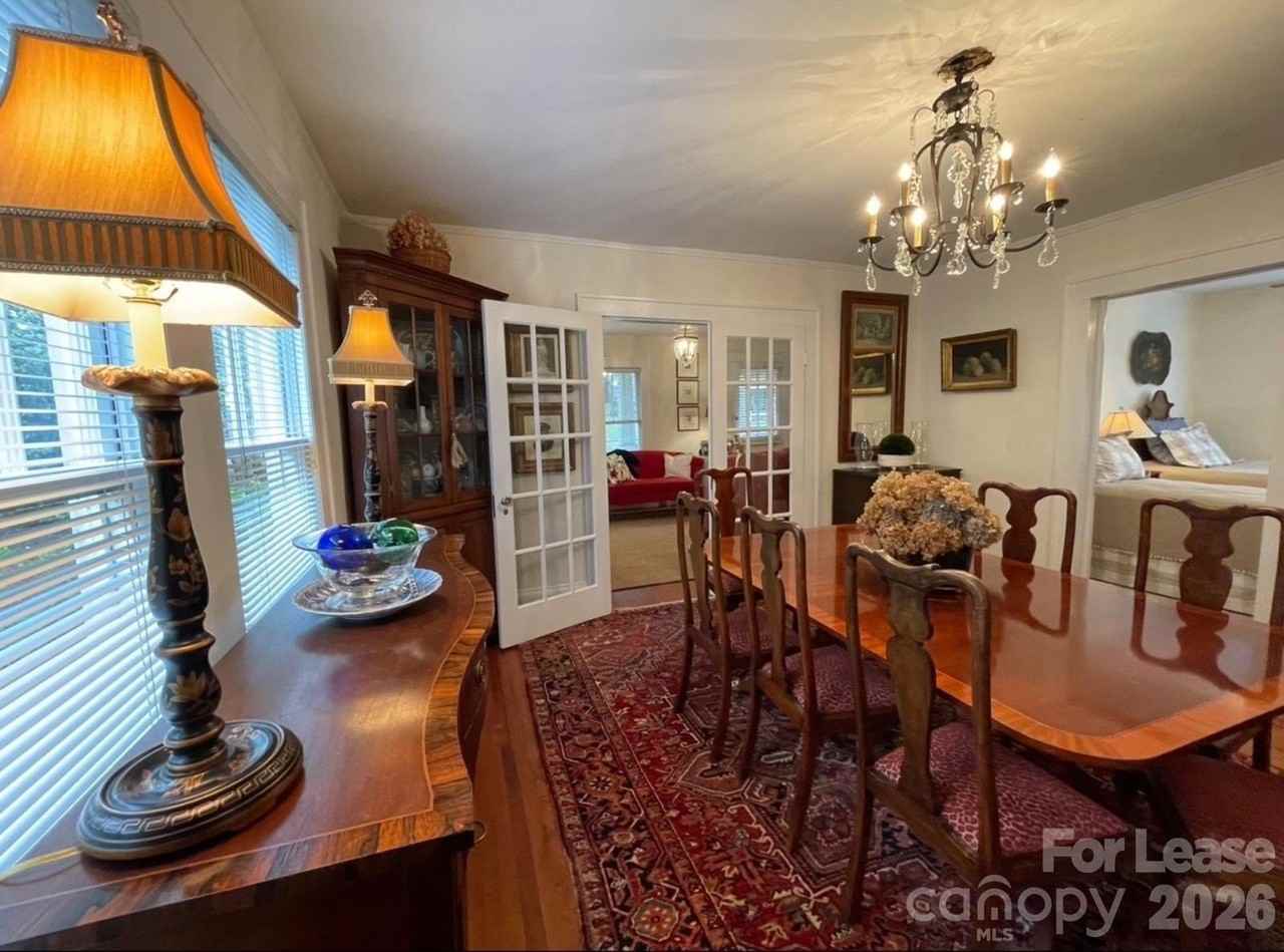 218 Circle Ave #218 - Photo 5 of 20