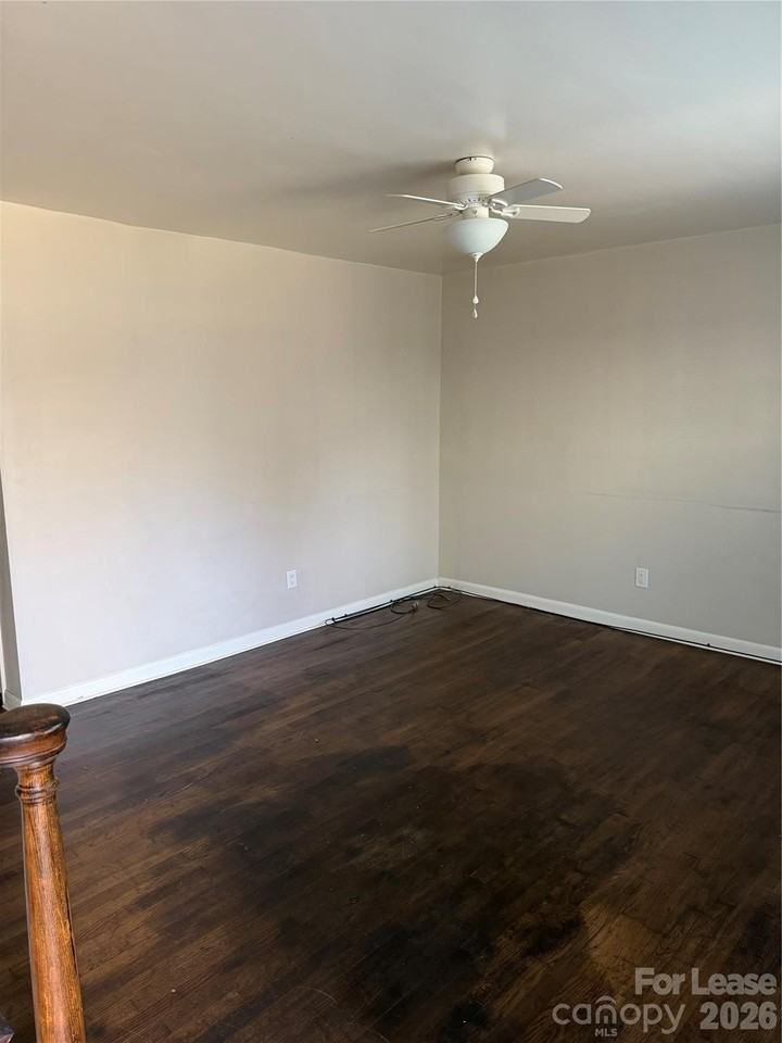 634 Walnut St - Photo 2 of 18