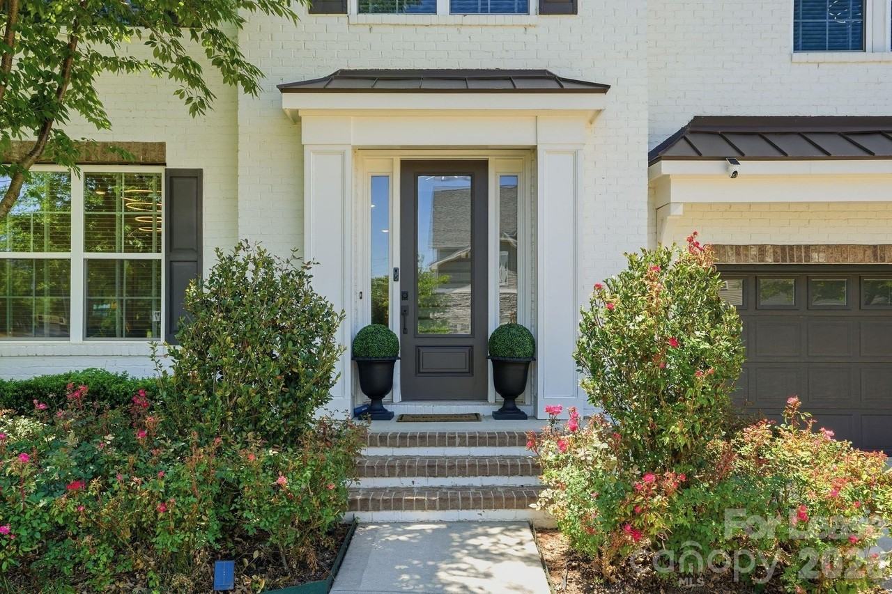 7203 Bellera Ct - Photo 3 of 44