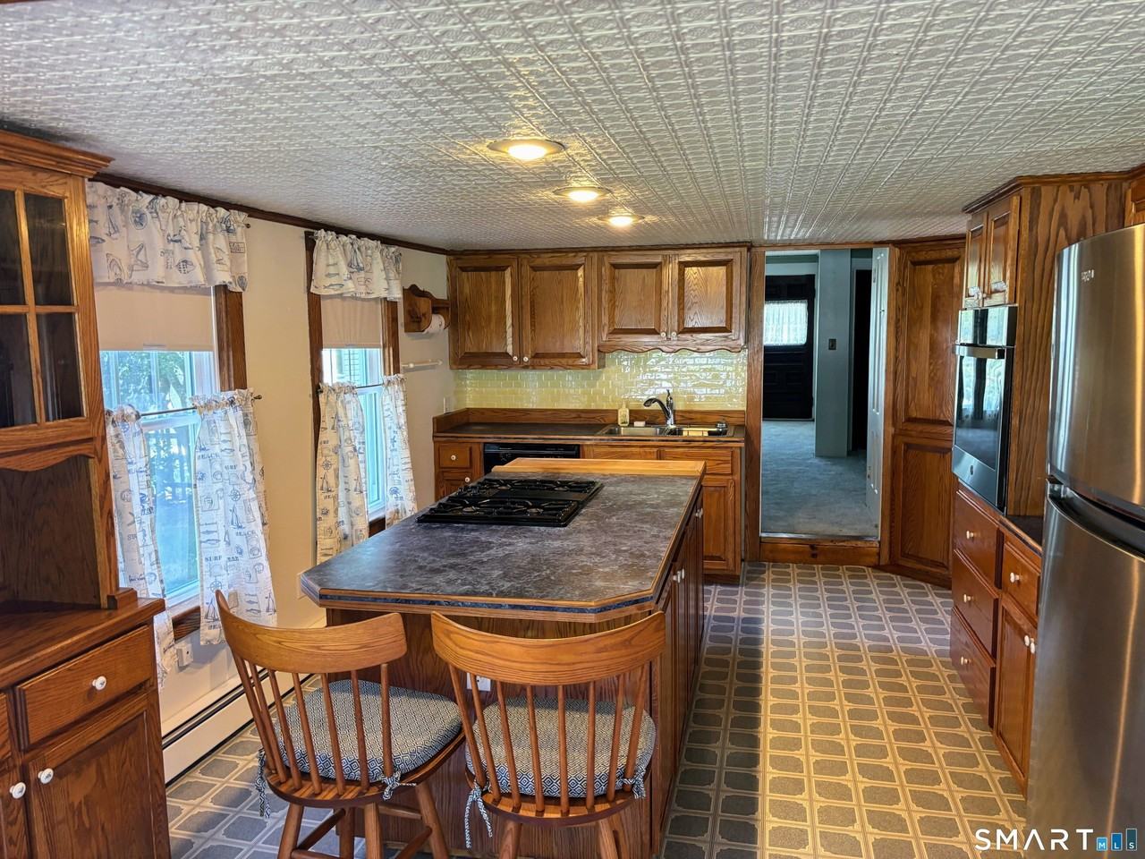 7 Main St - Photo 2 of 19