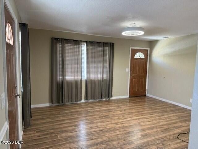 3824 S Atlantic Ave - Photo 2 of 10