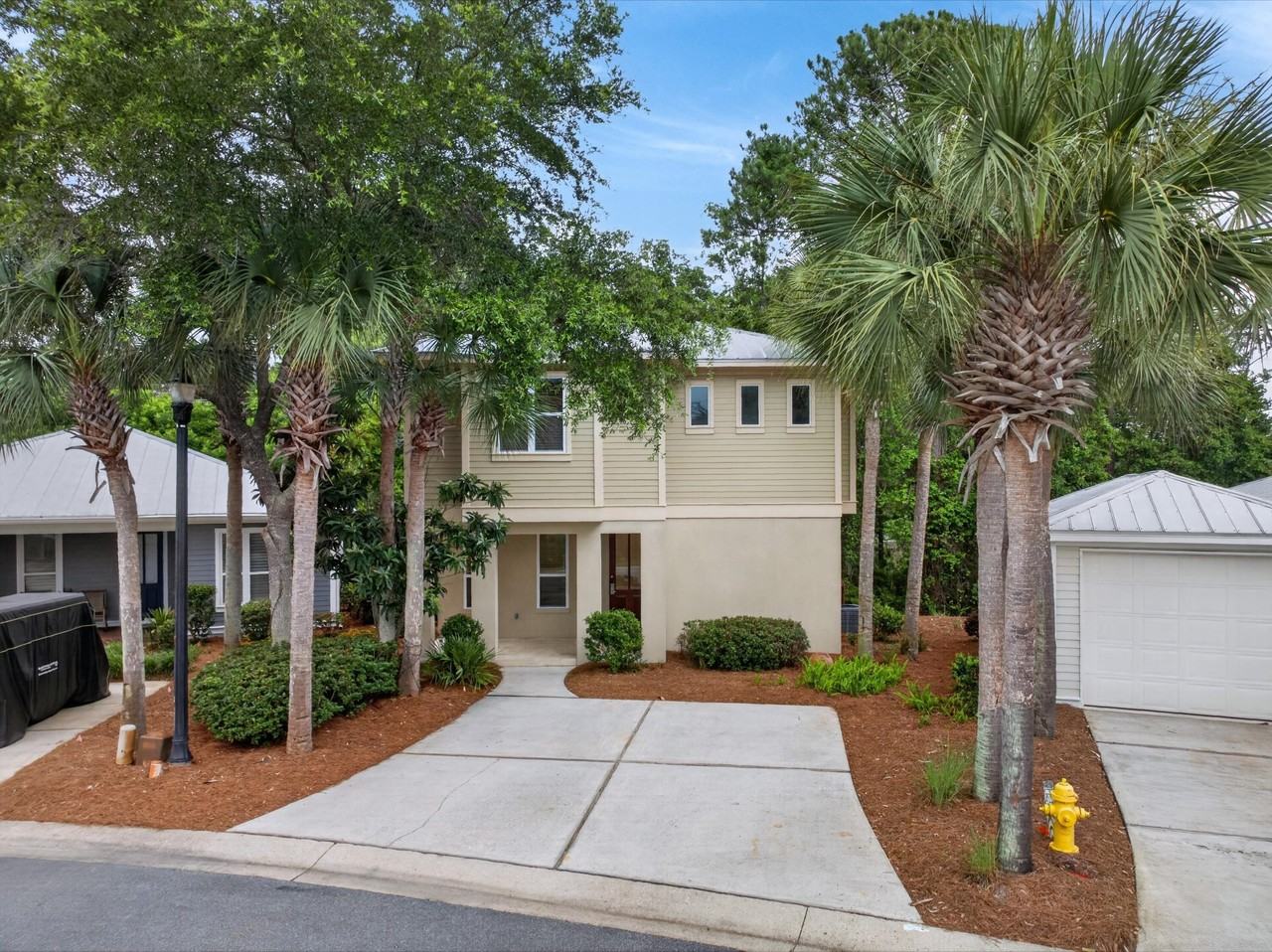 2019 Pine Island Cir - Photo 2 of 50