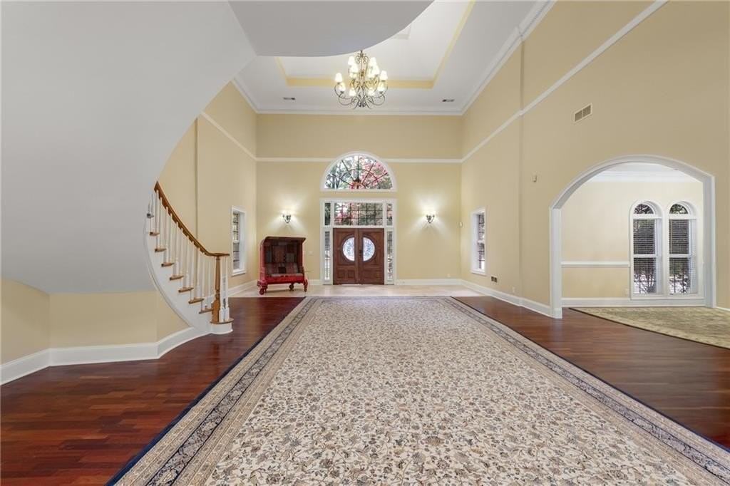 680 W Paces Ferry Rd Nw - Photo 3 of 48
