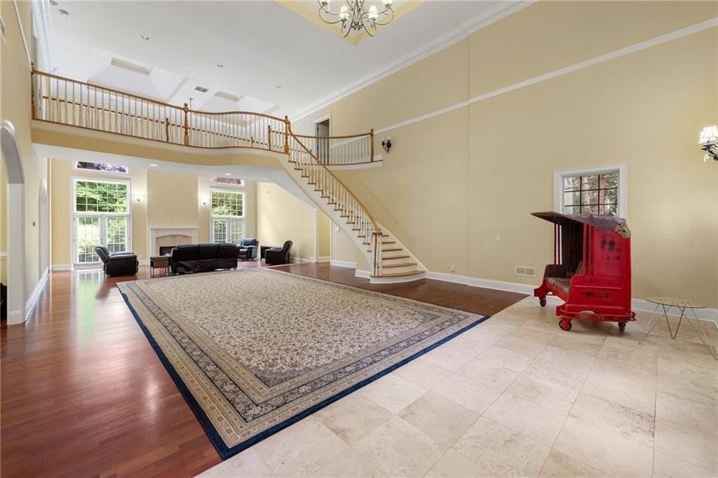 680 W Paces Ferry Rd Nw - Photo 4 of 48